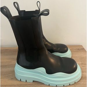 BOTTEGA VENETA  IT-44